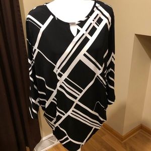 Chico’s Black and White abstract blouse 3 NWT